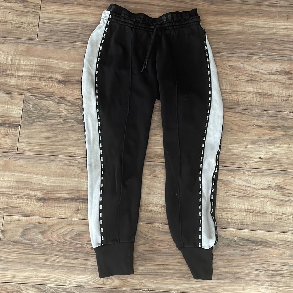 brand: pink. size: S. color: Black & white.